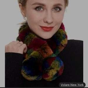 Women's Vibrant Faux Fur Scarf